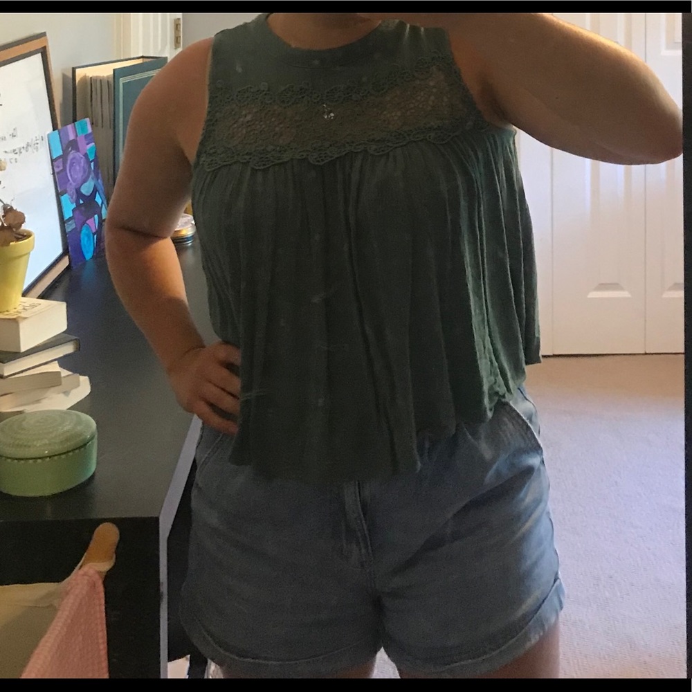 Cute sleeveless top